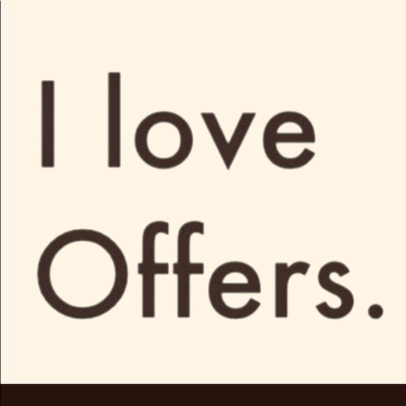 Meet your Posher, Deidre - Picture 2 of 3